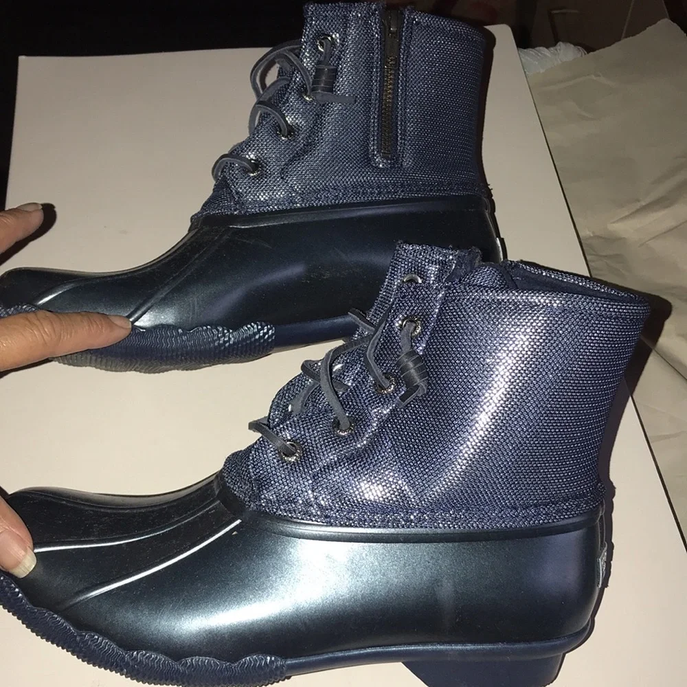 Women’s Sperry Duck Boots - Picture 10 of 12
